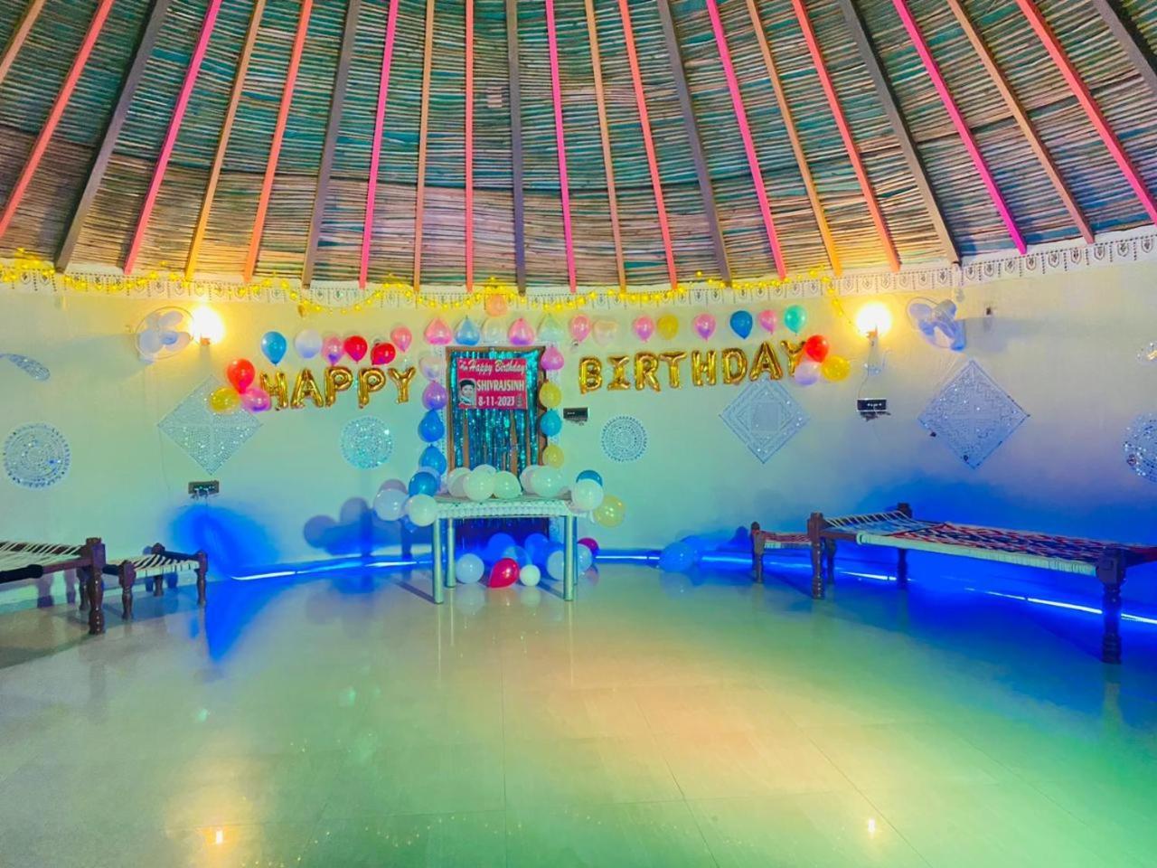 Santkrupa Villa Resort Nakhtrana Buitenkant foto